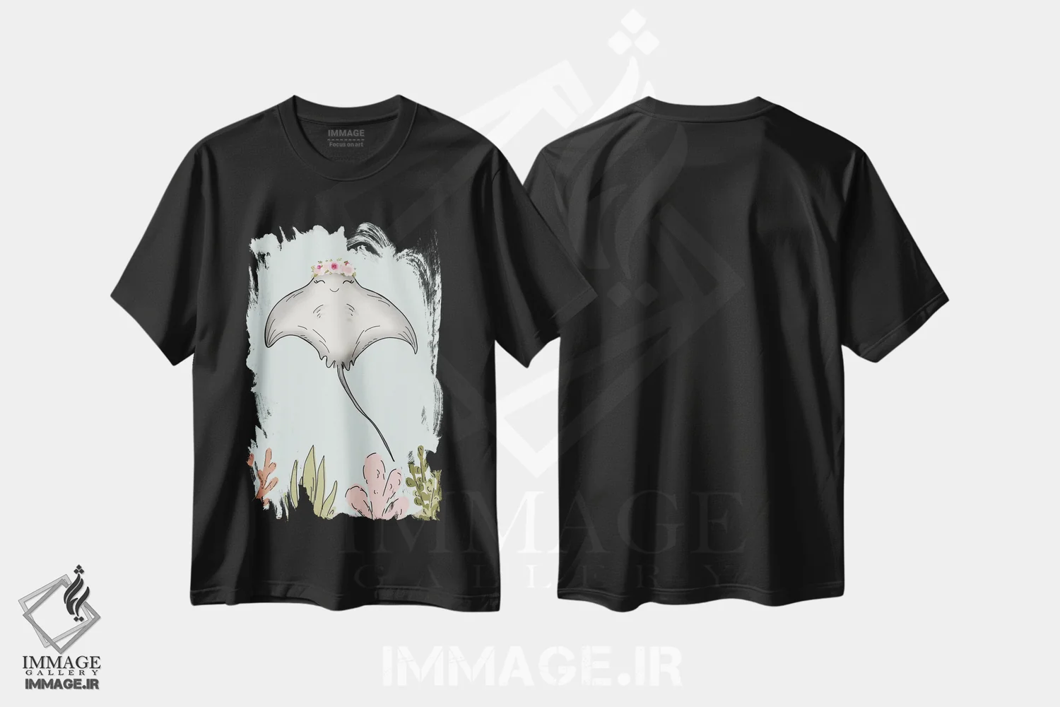 تیشرت مشکی طرح دار سفره ماهی با تاج گل، دکور معاصر اثر کیتی برایانت | immage.ir