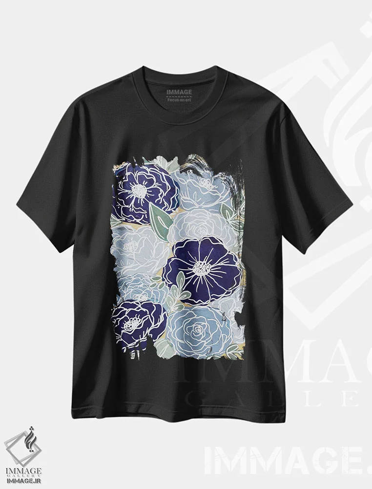 تیشرت مشکی طرح دار گل های با خط آبی، تزئینی اثر کیتی برایانت | immage.ir