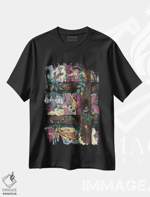 تیشرت مشکی طرح دار قفسه کتاب جنگل افسانه ای، هنر دیجیتال اثر کیتی برایانت | فروشگاه ایماژ