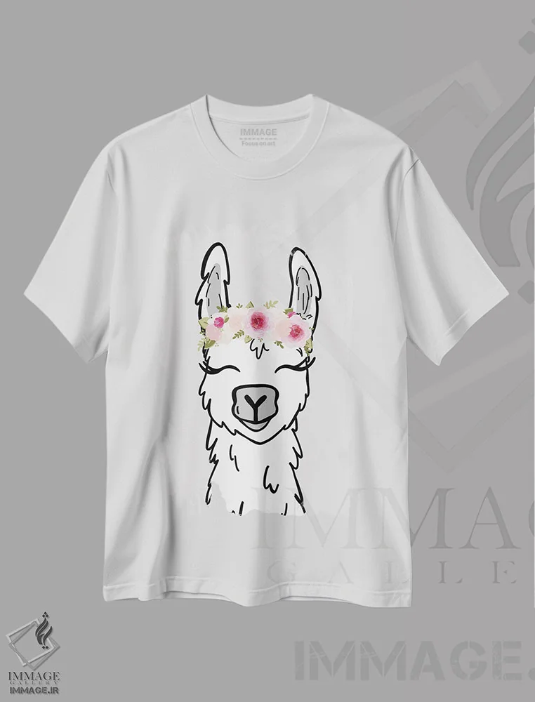 تیشرت سفید طرح دار لاما با تاج گل، دکور معاصر اثر کیتی برایانت | immage.ir