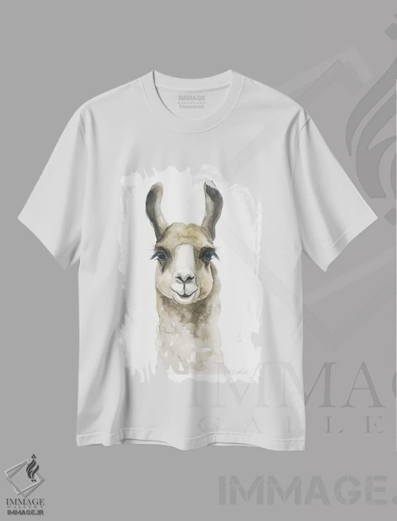 تیشرت سفید طرح دار لامای قهوه ای، دکور معاصر اثر کیرستن دیل | فروشگاه ایماژ