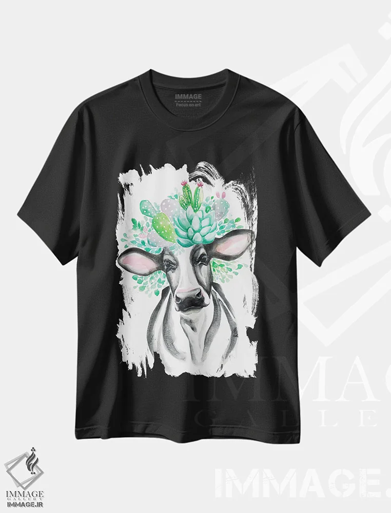 تیشرت مشکی طرح دار گاو کاکتوسی، دکور معاصر اثر کیرستن دیل | فروشگاه ایماژ