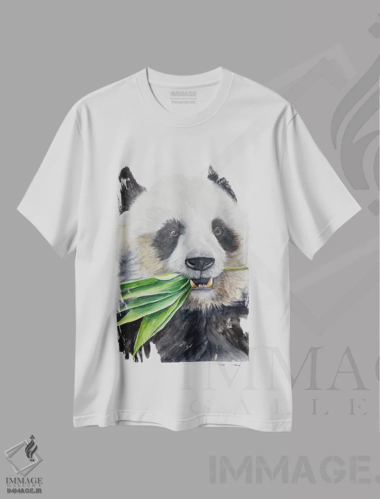 تیشرت سفید طرح دار پاندای گرسنه، مدیوم اثر لوسیا کازاردووا | فروشگاه ایماژ