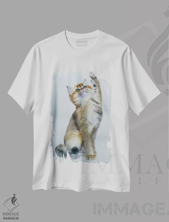 تیشرت سفید طرح دار بچه گربۀ بازیگوش، مدیوم اثر لوسیا کازاردووا | فروشگاه ایماژ