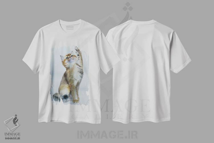 تیشرت سفید طرح دار بچه گربۀ بازیگوش، مدیوم اثر لوسیا کازاردووا | فروشگاه ایماژ