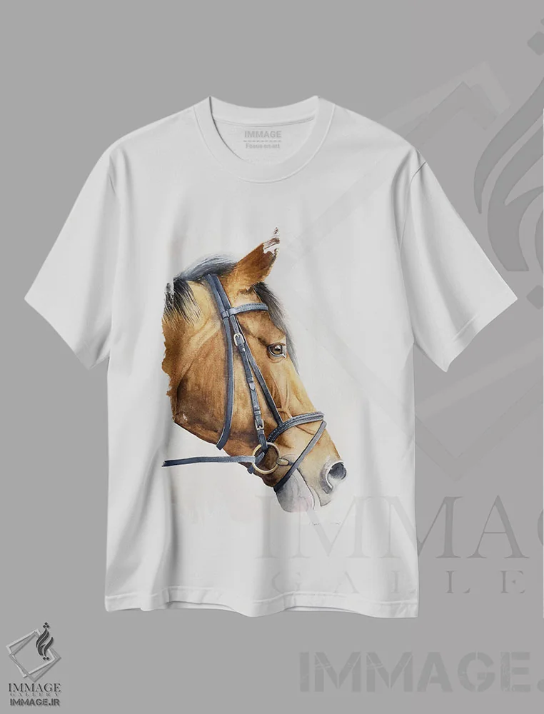 تیشرت سفید طرح دار اسب شاد، مدیوم اثر لوسیا کازاردووا | فروشگاه ایماژ