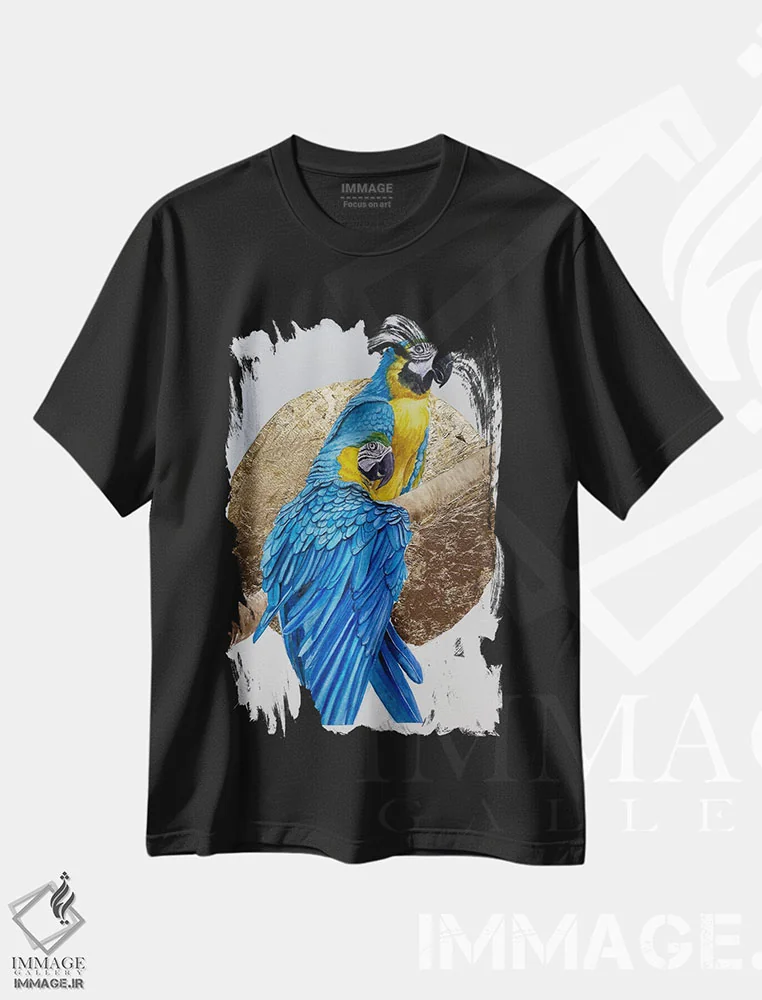 تیشرت مشکی طرح دار طوطی ها در غروب، مدیوم اثر لوسیا کازاردووا | immage.ir