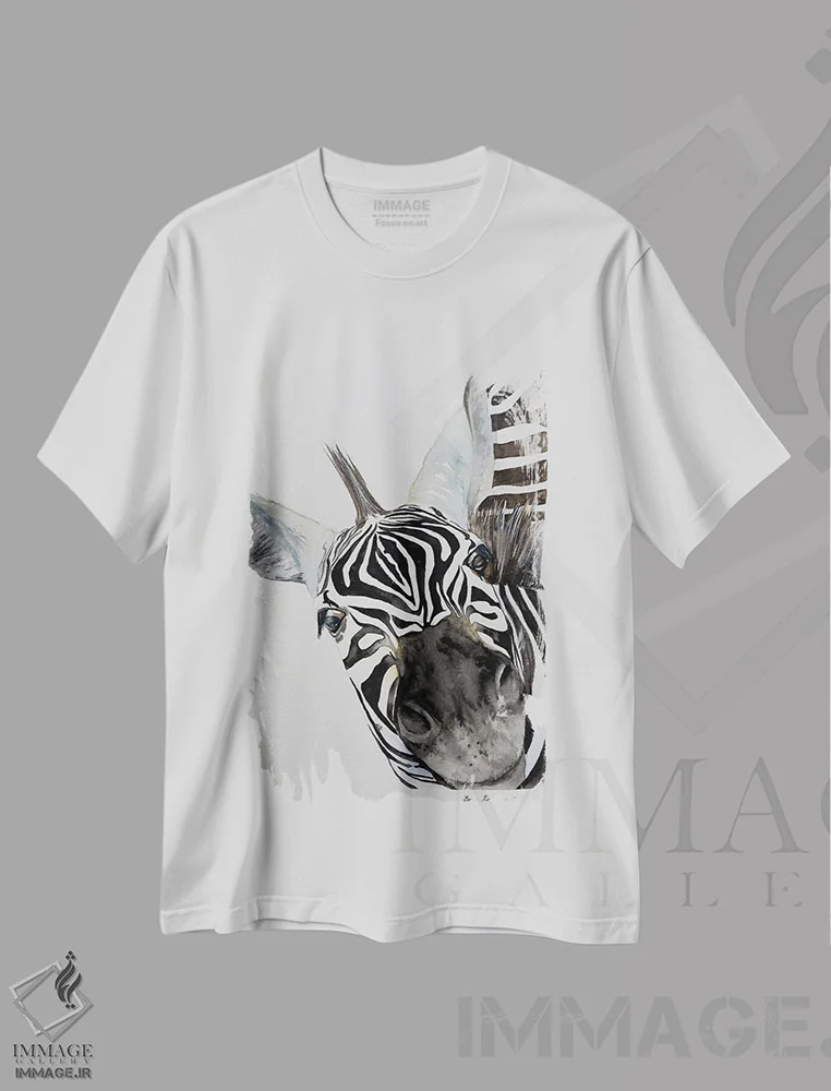 تیشرت سفید طرح دار بینی گورخر، مدیوم اثر لوسیا کازاردووا | immage.ir