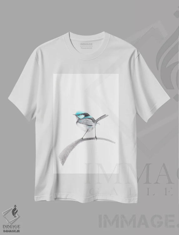 تیشرت سفید طرح دار بلبل طلایی II، دکور معاصر اثر کارینا دانیلچوک | فروشگاه ایماژ