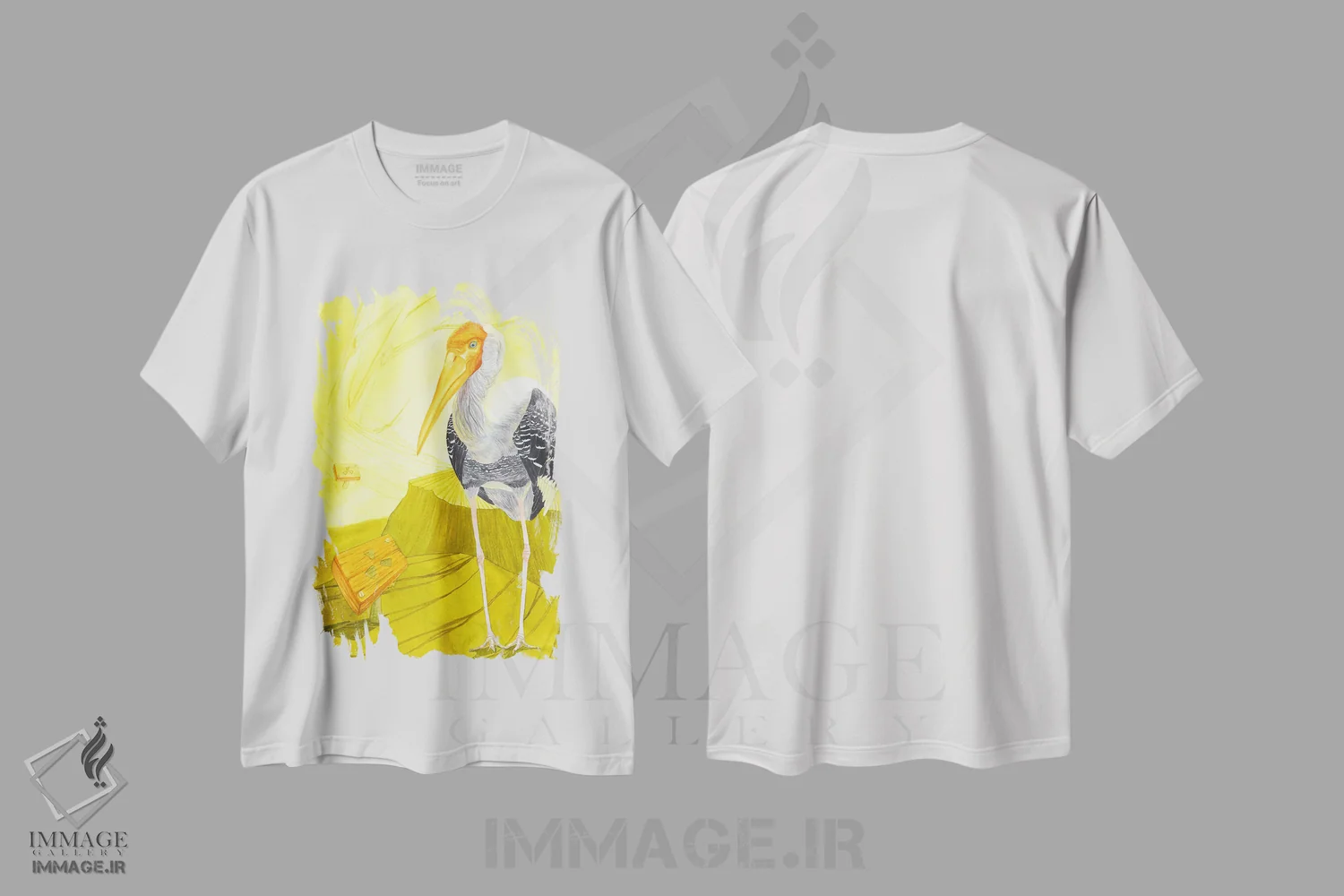 تیشرت سفید طرح دار حواصیل هسته ای، دکور معاصر اثر کارینا دانیلچوک | immage.ir