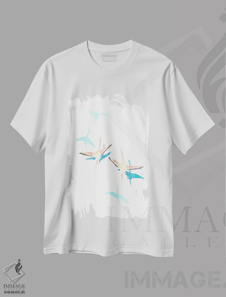 تیشرت سفید طرح دار فلامینگوهای در حال پرواز، مدیوم اثر کارینا دانیلچوک | فروشگاه ایماژ