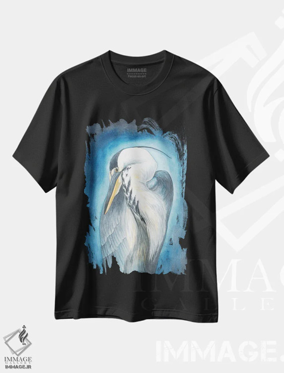 تیشرت مشکی طرح دار حواصیل در آبی، مدیوم اثر کارینا دانیلچوک | فروشگاه ایماژ