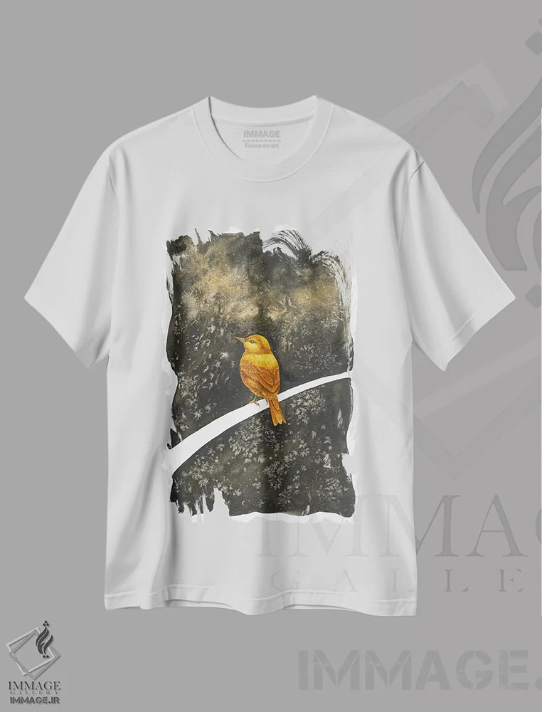 تیشرت سفید طرح دار خواب دیدن پرنده طلایی، مدیوم اثر کارینا دانیلچوک | immage.ir