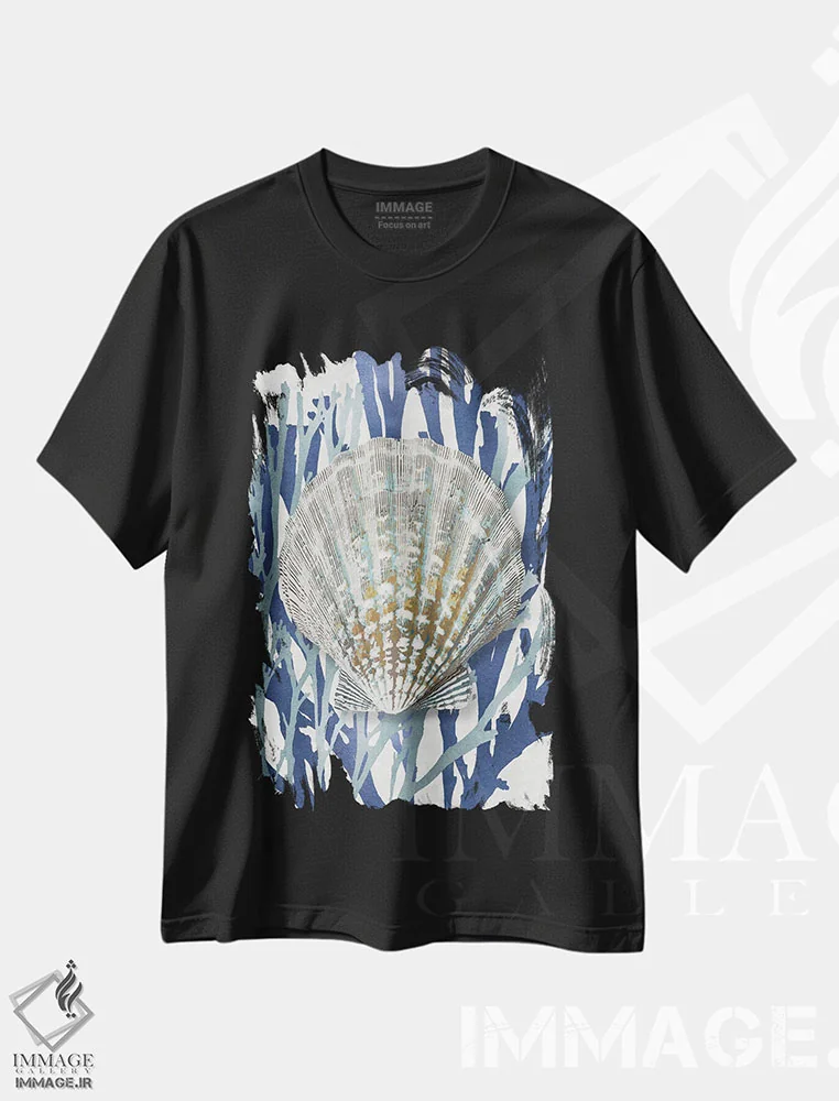 تیشرت مشکی طرح دار مرجان صدفی آبی دریایی IV، دکور ساحلی اثر کارولین کلی | فروشگاه ایماژ