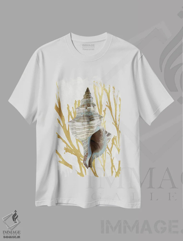 تیشرت سفید طرح دار مرجان صدفی طلایی III، دکور ساحلی اثر کارولین کلی | فروشگاه ایماژ