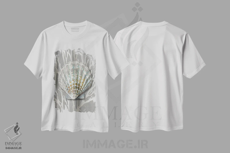 تیشرت سفید طرح دار مرجان صدفی نقره ای روی خاکستری IV، دکور ساحلی اثر کارولین کلی | فروشگاه ایماژ