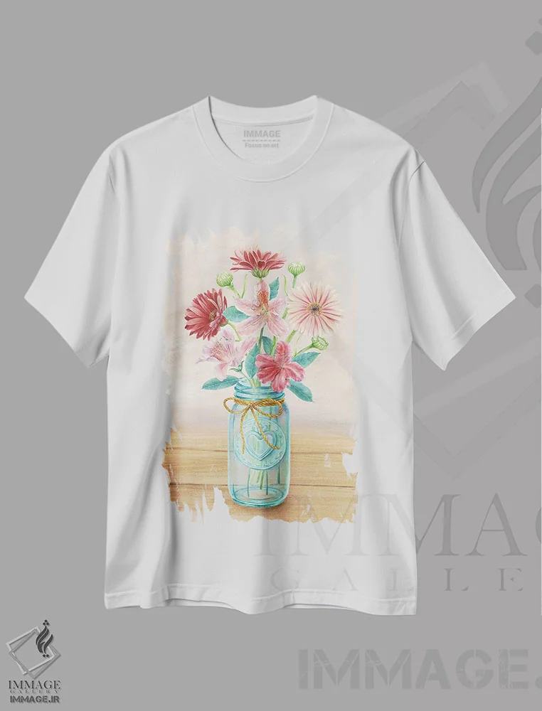 تیشرت سفید طرح دار گلدان گل I، مدیوم اثر کلسی ویلسون | فروشگاه ایماژ