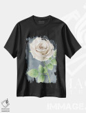 تیشرت مشکی طرح دار رزهای عاجی روی پنل طوسی II، دکور معاصر اثر کلسی ویلسون | immage.ir