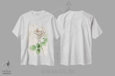 تیشرت سفید طرح دار پنل رزهای عاجی II، دکور معاصر اثر کلسی ویلسون | فروشگاه ایماژ