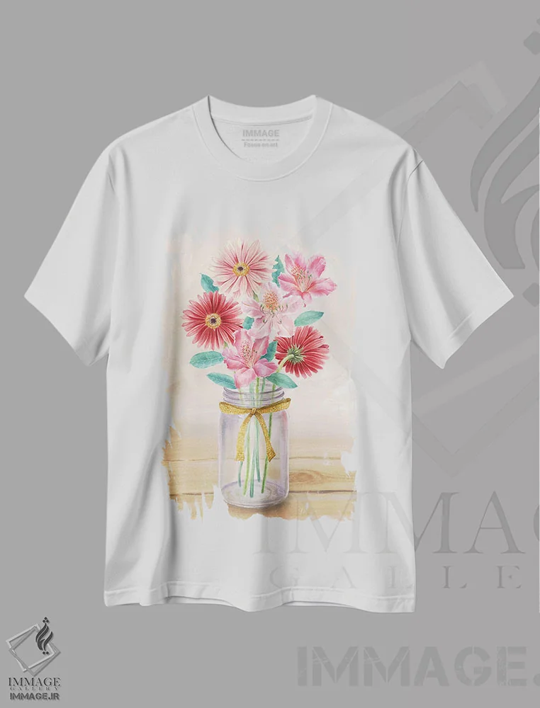تیشرت سفید طرح دار گلدان گل II، مدیوم اثر کلسی ویلسون | immage.ir