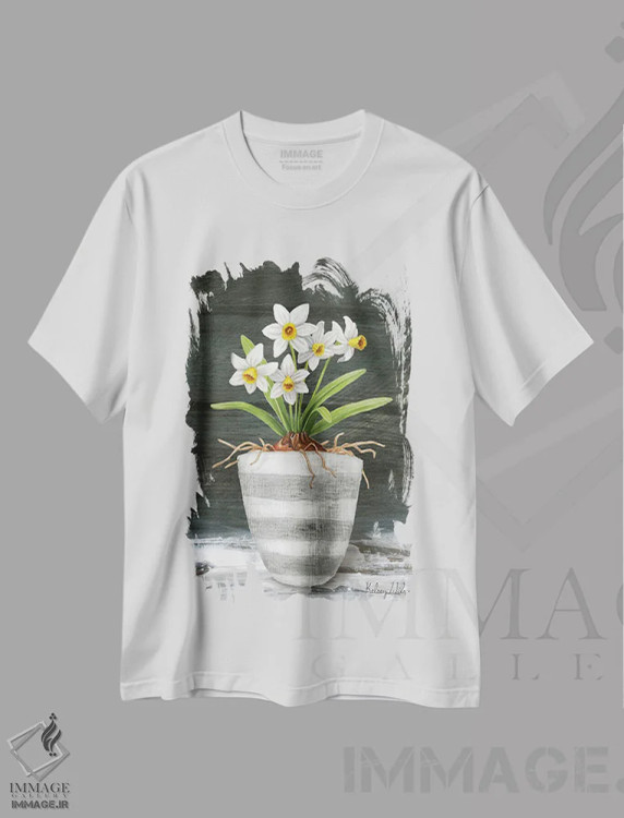 تیشرت سفید طرح دار باغ روستایی ۲ - نرگس های سفید، دکور روستایی اثر کلسی ویلسون | immage.ir