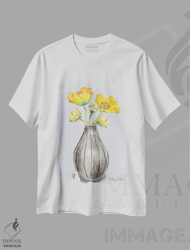 تیشرت سفید طرح دار شقایق ها در گلدان II، دکور روستایی اثر کلسی ویلسون | فروشگاه ایماژ