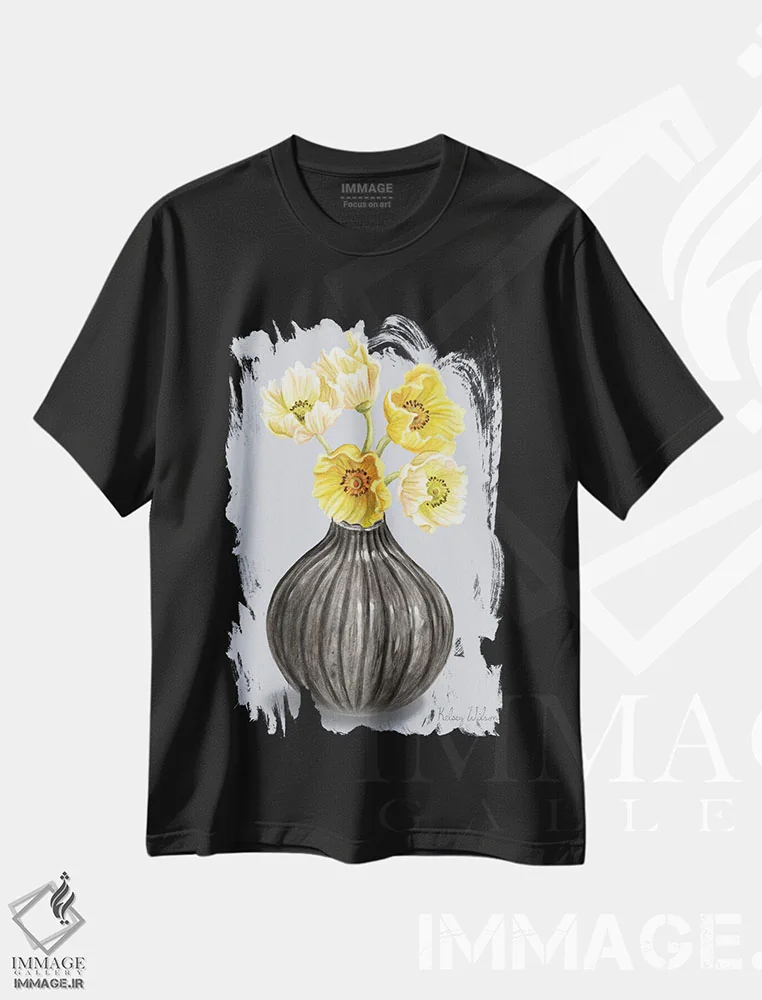 تیشرت مشکی طرح دار شقایق ها در گلدان I، دکور روستایی اثر کلسی ویلسون | فروشگاه ایماژ