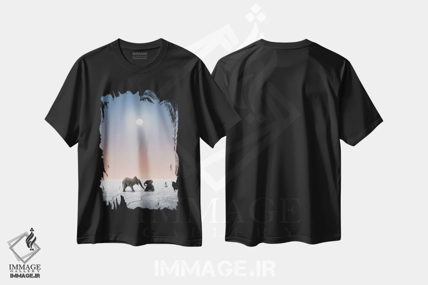 تیشرت مشکی طرح دار فیل ها در صحرا، عکاسی ترکیبی اثر کاترین فدرر | immage.ir