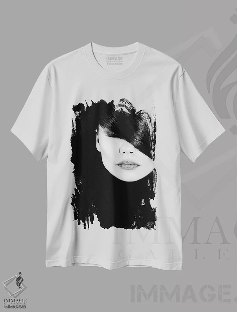 تیشرت سفید طرح دار سکوت، عکاسی ترکیبی اثر کاترین فدرر | immage.ir