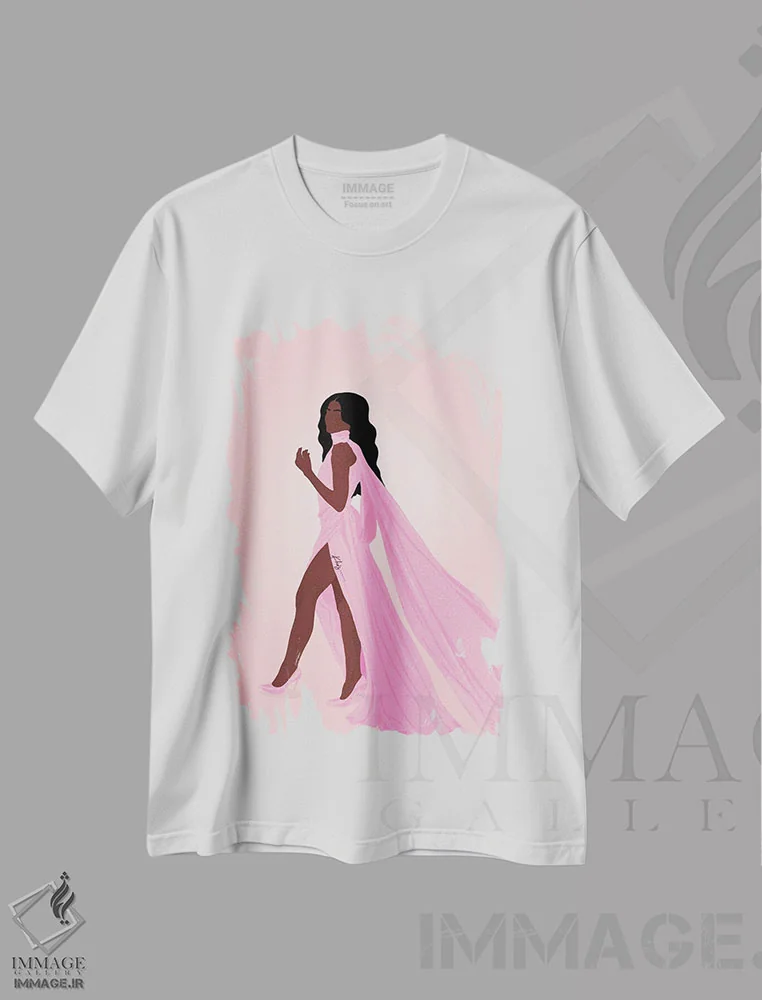 تیشرت سفید طرح دار زیبا در صورتی، هنر آمریکایی آفریقایی تبار اثر خیا اِی | فروشگاه ایماژ