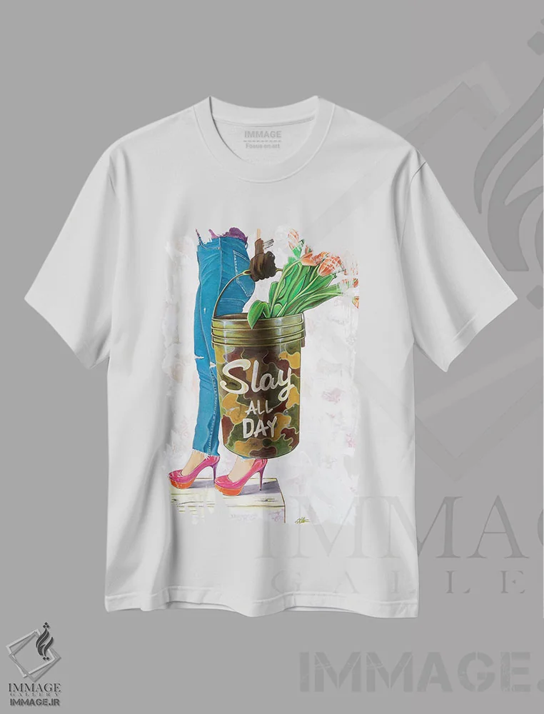 تیشرت سفید طرح دار روز را از آنِ خود کردن، هنر فاخر معاصر اثر کِی. آرتور | immage.ir