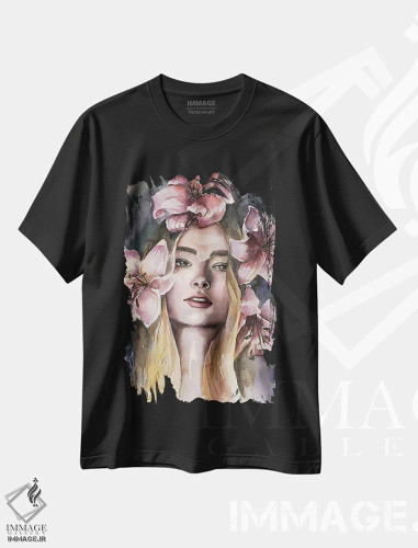 تیشرت مشکی طرح دار دختر لیلی، ماکسیمالیسم اثر کایرا بالان | فروشگاه ایماژ