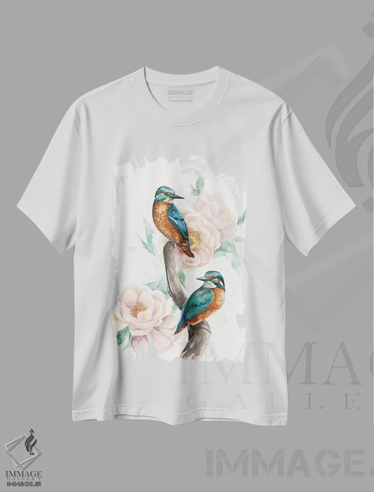 تیشرت سفید طرح دار پرندگان، دکور معاصر اثر کایرا بالان | فروشگاه ایماژ