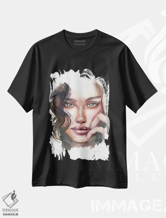 تیشرت مشکی طرح دار مراقب تو، مدیوم اثر کایرا بالان | فروشگاه ایماژ