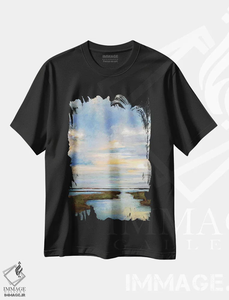تیشرت مشکی طرح دار آن سوی مرداب، هنر فاخر معاصر اثر کیم اشلمن | immage.ir