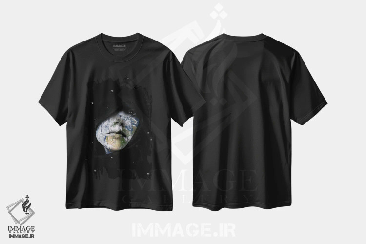 تیشرت مشکی طرح دار دنیا زنانه است، عکاسی ترکیبی اثر کیکی سی لندن | immage.ir