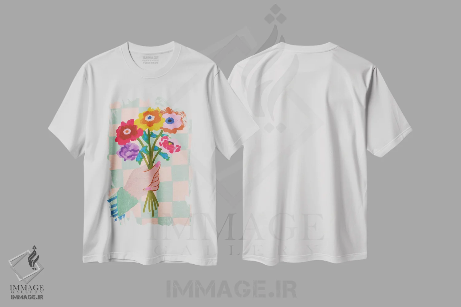 تیشرت سفید طرح دار گل های شقایق، دکور بوهمی اثر کارتیکا پارامیتا | فروشگاه ایماژ