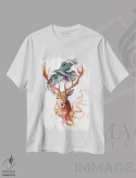 تیشرت سفید طرح دار گوزن و کلاغ، تزئینی اثر کتی لیپسکامب | immage.ir