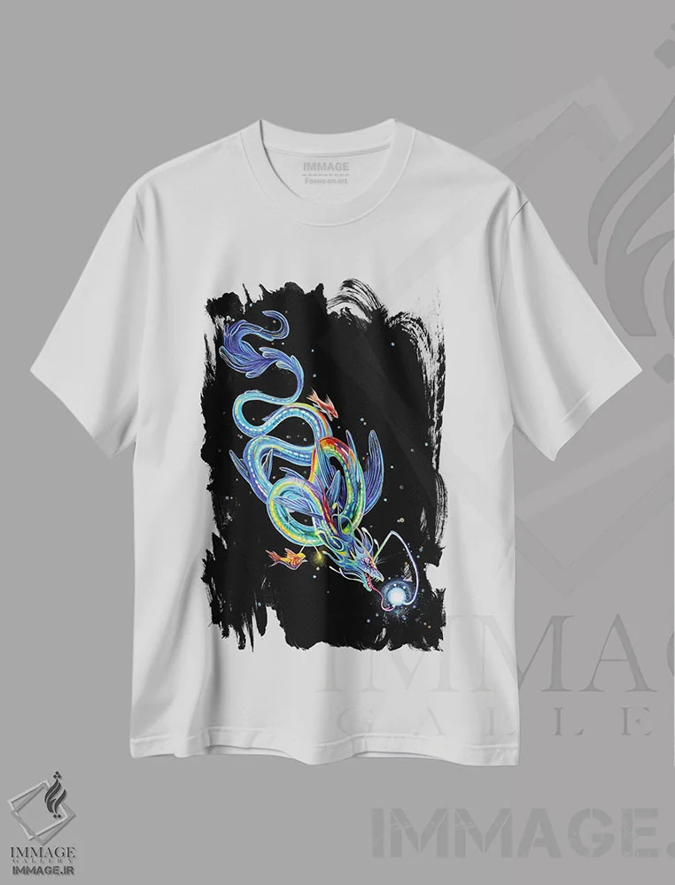 تیشرت سفید طرح دار اژدهای شب تاب، مدیوم اثر کتی لیپسکامب | فروشگاه ایماژ
