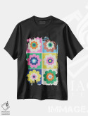 تیشرت مشکی طرح دار در حال شکوفه - پاپ، تزئینی اثر کارولینا کلینگ | immage.ir