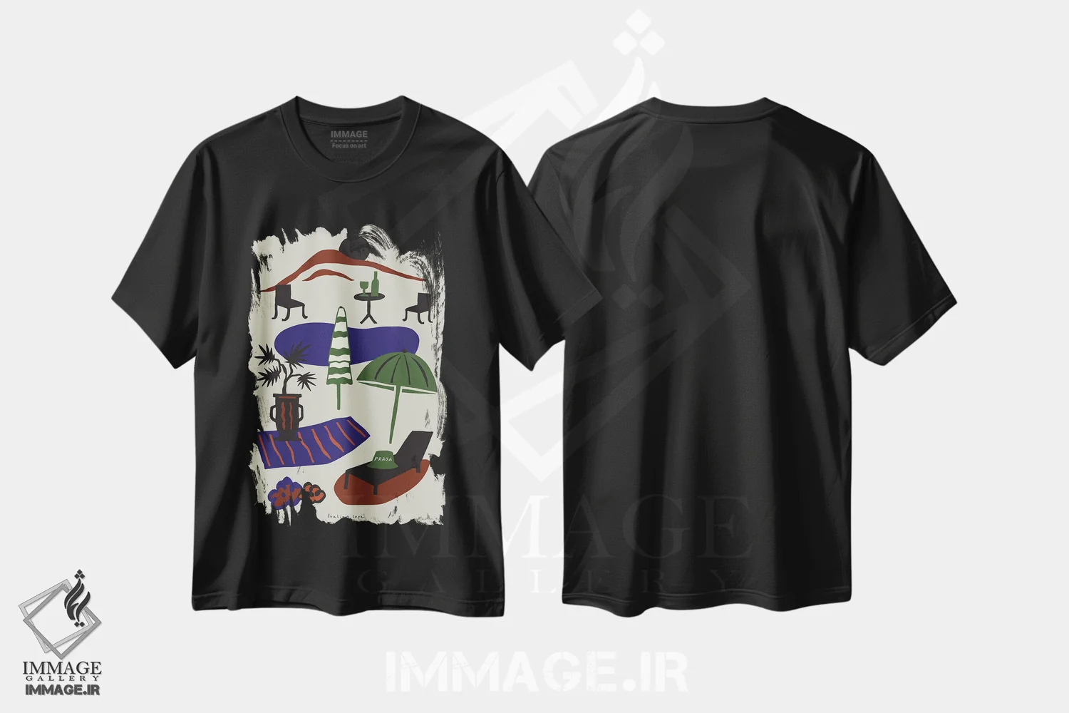 تیشرت مشکی طرح دار کنار استخر با کلاه پرادا، تزئینی اثر کارولینا کلینگ | فروشگاه ایماژ
