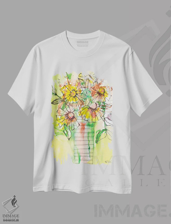 تیشرت سفید طرح دار گل های وحشی شکوفا در گلدان، دکور معاصر اثر کرینلاکس | فروشگاه ایماژ