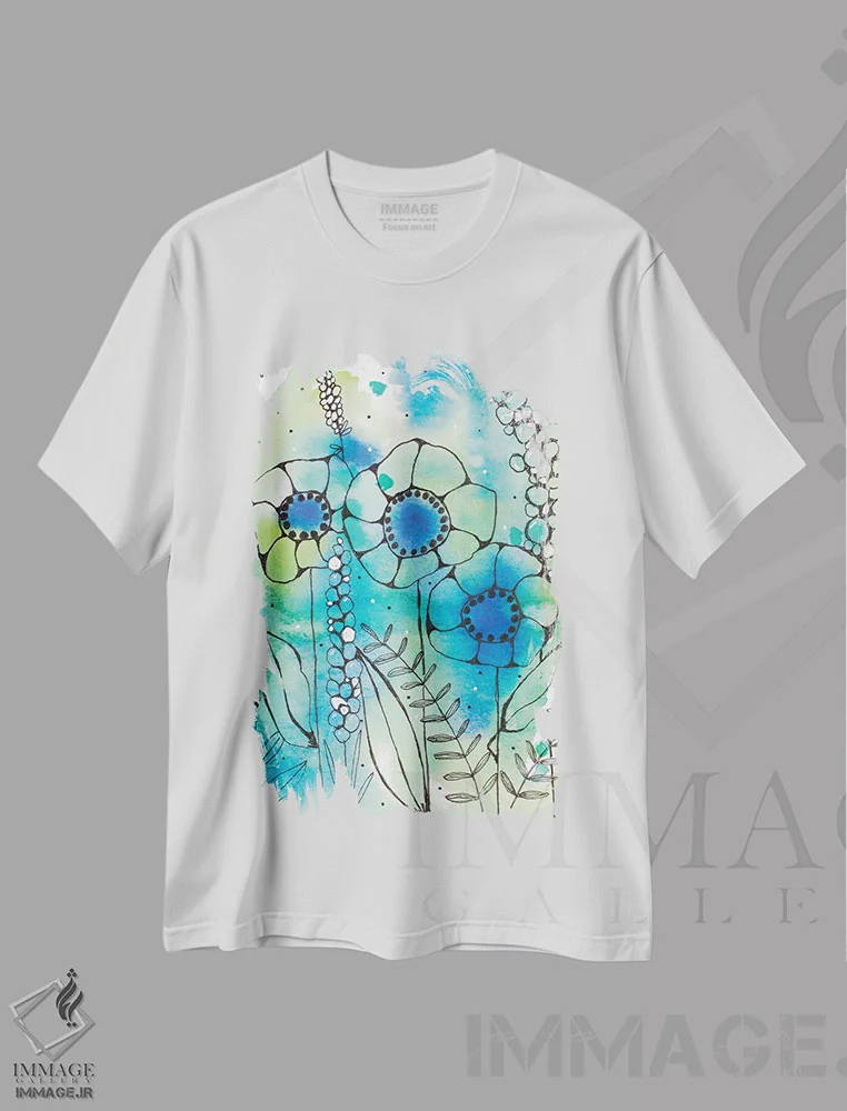 تیشرت سفید طرح دار گل های وحشی آبرنگی آبی ۱، تزئینی اثر کرینلاکس | فروشگاه ایماژ
