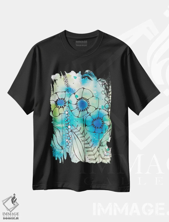 تیشرت مشکی طرح دار گل های وحشی آبرنگی آبی ۱، تزئینی اثر کرینلاکس | immage.ir