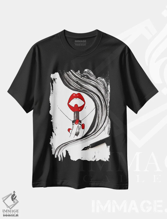 تیشرت مشکی طرح دار رژلب قرمز، مدیوم اثر کریستینا مالن | immage.ir