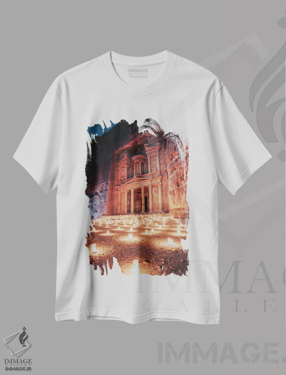 تیشرت سفید طرح دار پترا، اردن با فانوس ها، تزئینی اثر کارن منداو | immage.ir