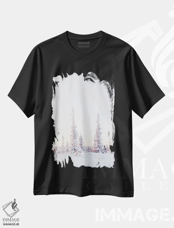 تیشرت مشکی طرح دار درختان کاج صورتی، مدیوم اثر کارن منداو | immage.ir