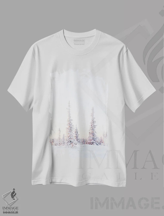 تیشرت سفید طرح دار درختان کاج صورتی، مدیوم اثر کارن منداو | فروشگاه ایماژ