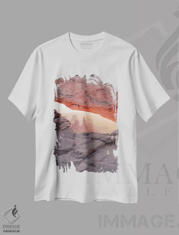 تیشرت سفید طرح دار طاق های سنگی یوتا، مدیوم اثر کارن منداو | immage.ir