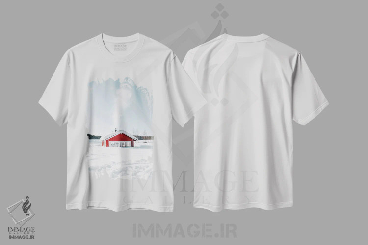 تیشرت سفید طرح دار کلبه قرمز برفی با دودکش فعال، مدیوم اثر کارن منداو | immage.ir